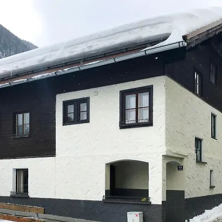 Holiday Juen - Kpl445 Ferienhaus