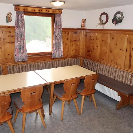 Holiday Juen - Kpl445 Ferienhaus